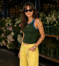 Görseli Galeri görüntüleyiciye yükleyin, OMY Flash Tattoos Geçici Dövme - Flower Pop
