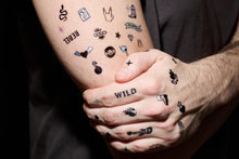 Görseli Galeri görüntüleyiciye yükleyin, OMY Flash Tattoos Geçici Dövme - Wild Rebel
