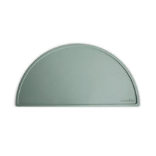Görseli Galeri görüntüleyiciye yükleyin, Mushie Silicone Place Mat (Cambridge Blue)
